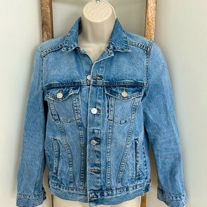 Women’s denim jacket